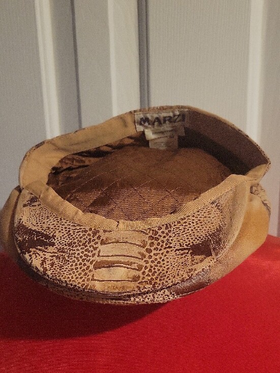MARZI Leather-Style Reptile Print Cin Tan Beret Cap main image 9